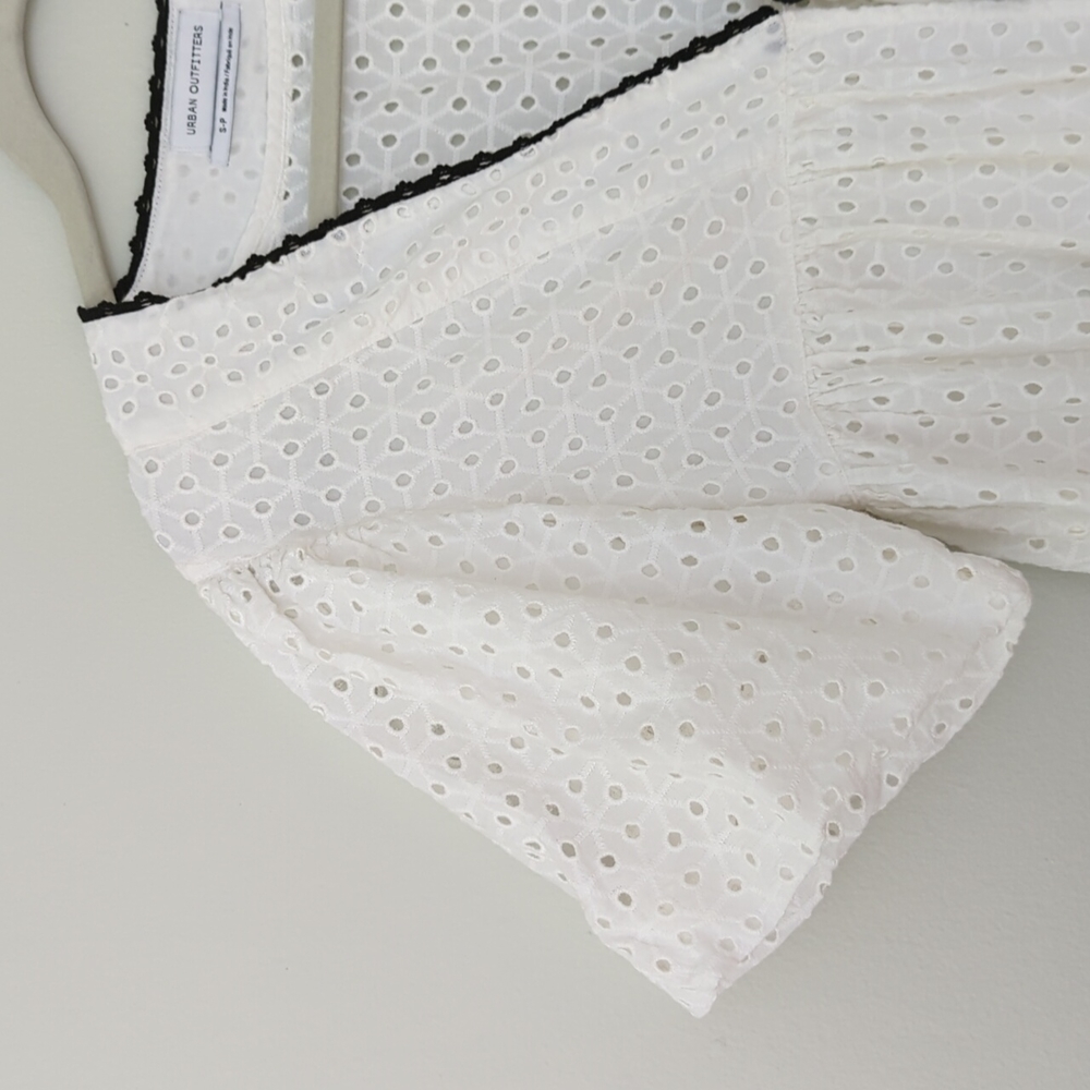Eyelet midi dress - Picture 4 of 5